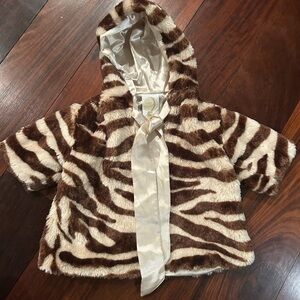 Baby Thor Zebra Print Faux Fur Cape Ribbon Tie 3-6 months Excellent Condition